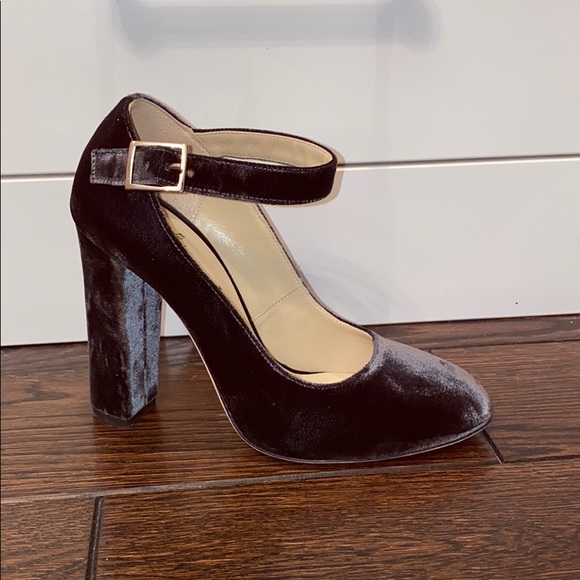 velvet mary jane pumps